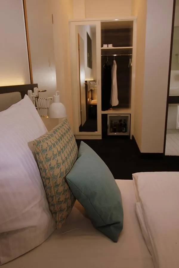 Hotel Isarblu Munich